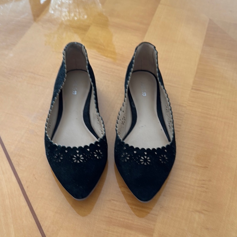 Joe’s Elegant Black Women's Flats size 6,5